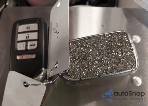 2018 Honda Accord Sport 2.0T z USA, uszkodzony, nr VIN 1HGCV2F38JA030582